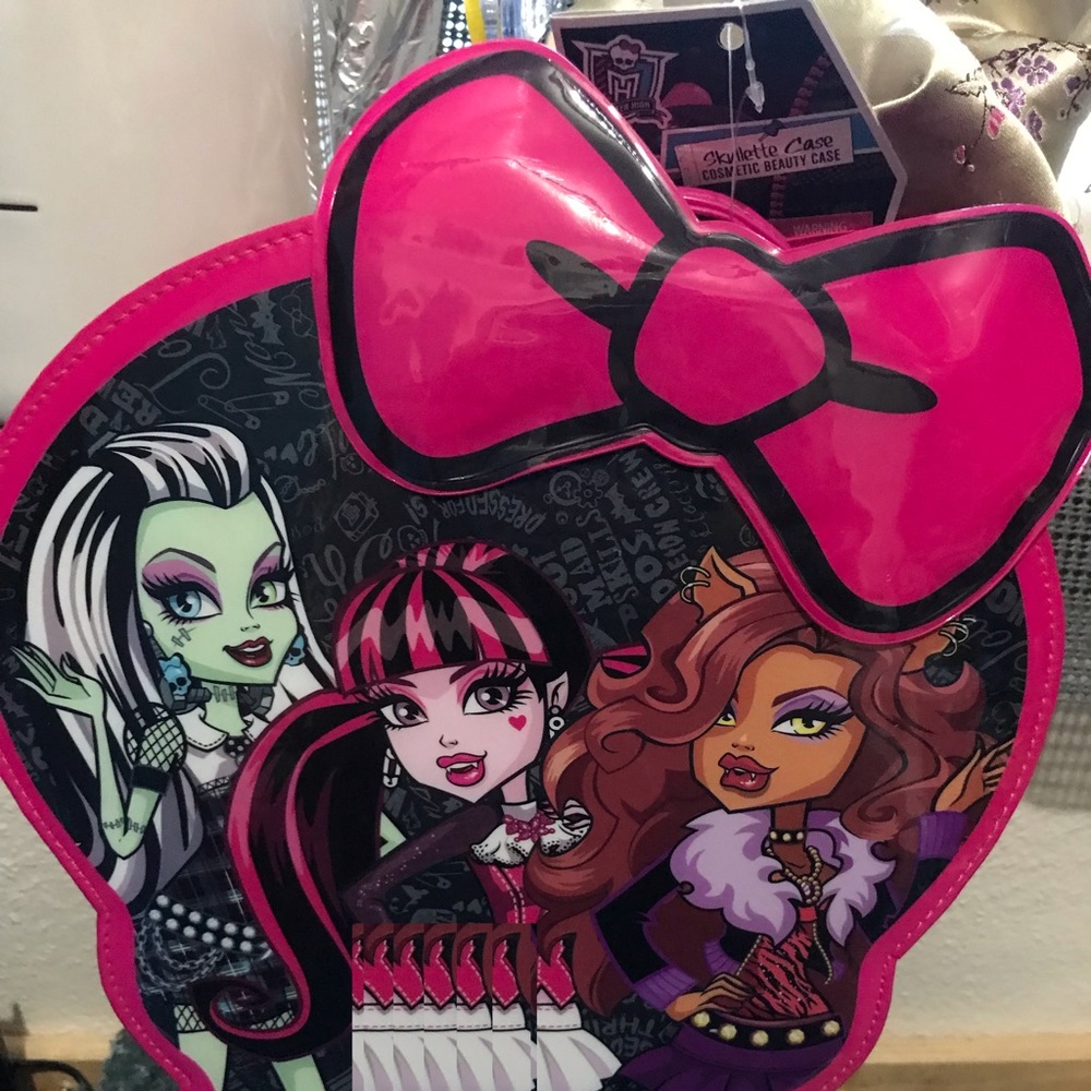 Monster High - Picture 3 of 5